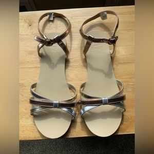Girls Janie and Jack metallic sandals.
